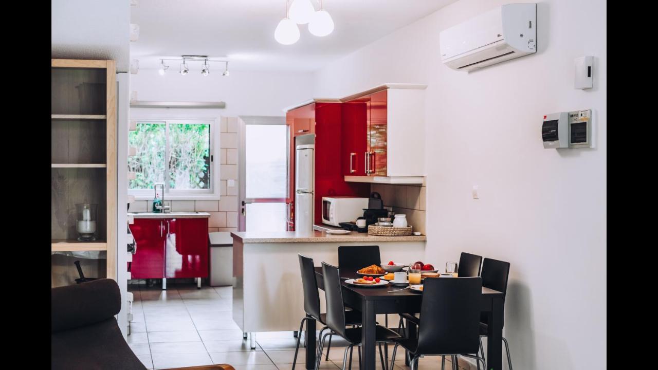 Minimal Townhouse Center Paphos Βίλα Εξωτερικό φωτογραφία